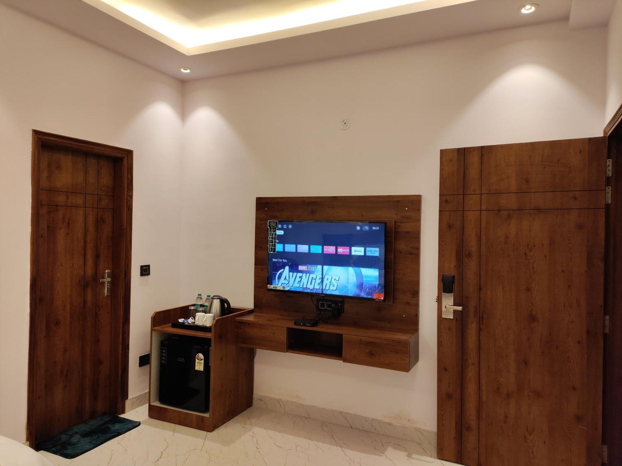 Emerald Suites Greater Noida Cameră foto