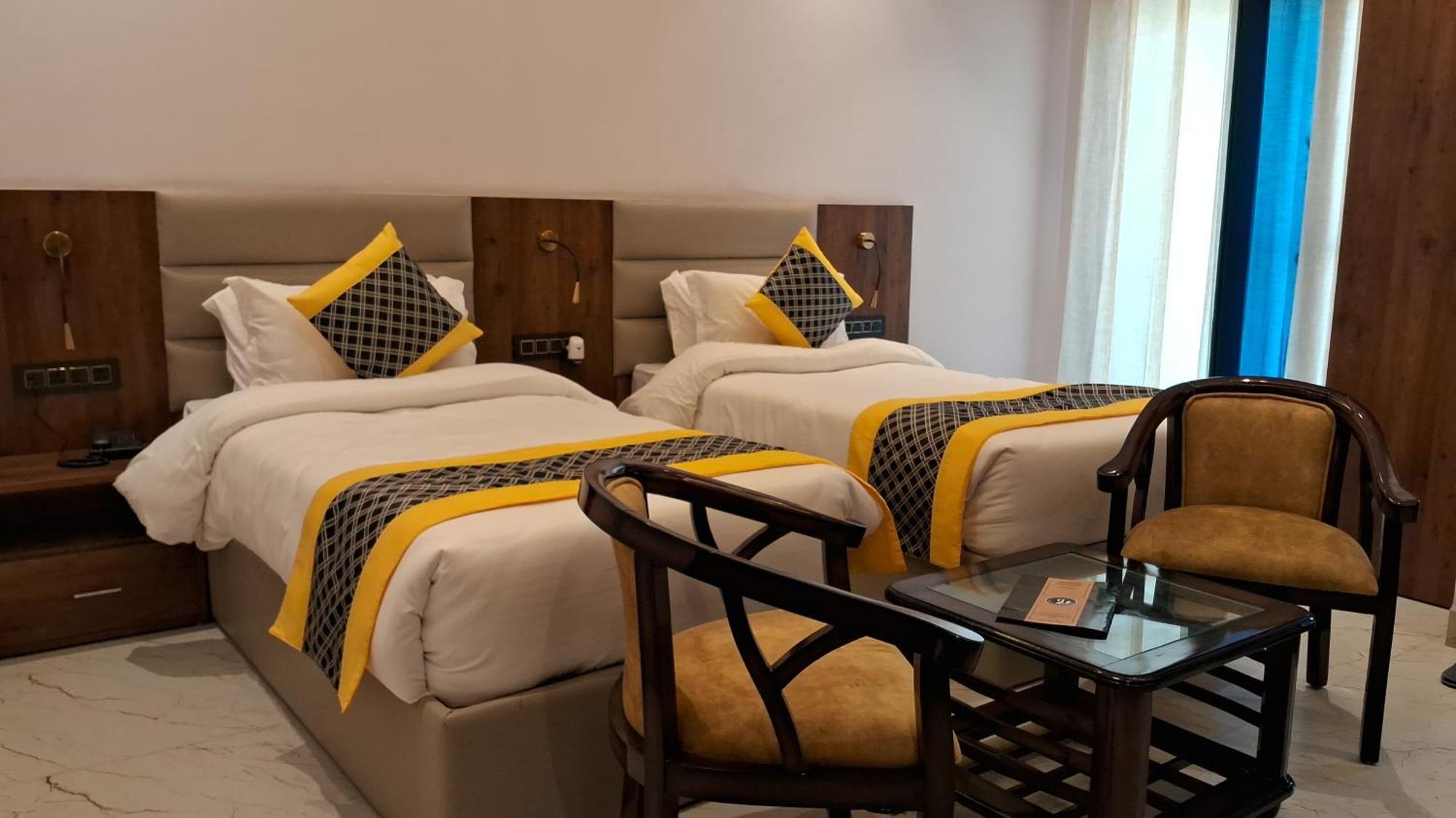 Emerald Suites Greater Noida Cameră foto