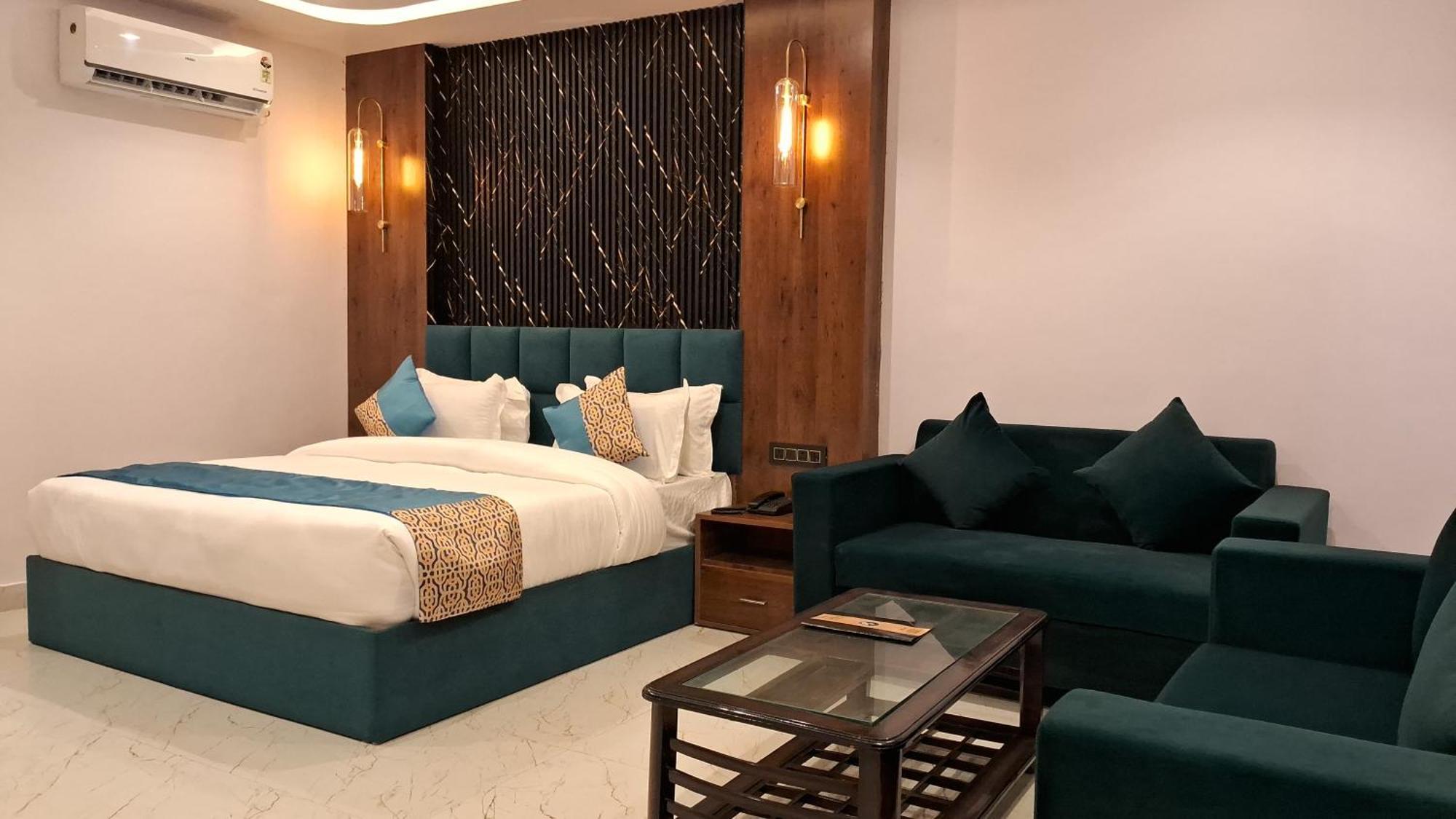 Emerald Suites Greater Noida Cameră foto