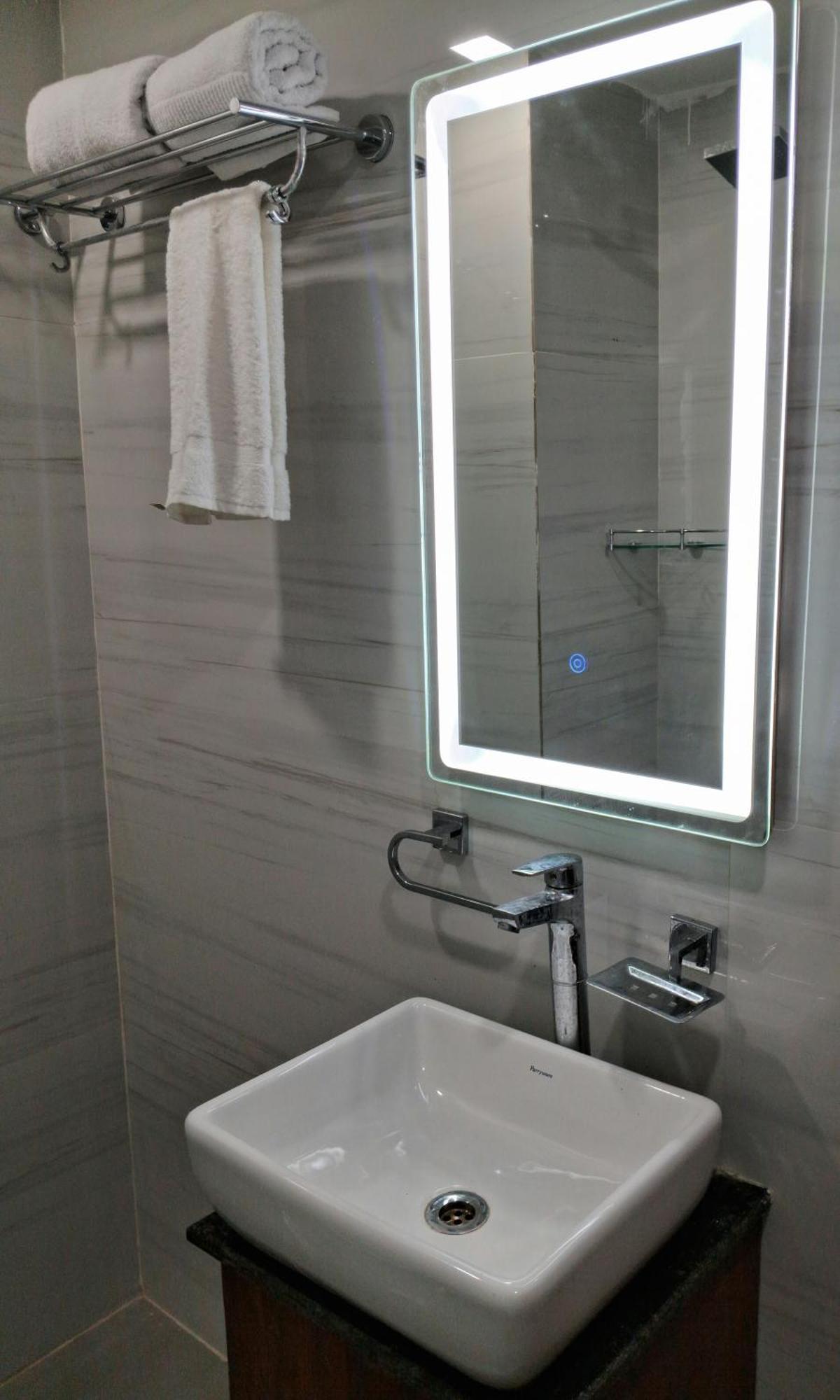 Emerald Suites Greater Noida Cameră foto