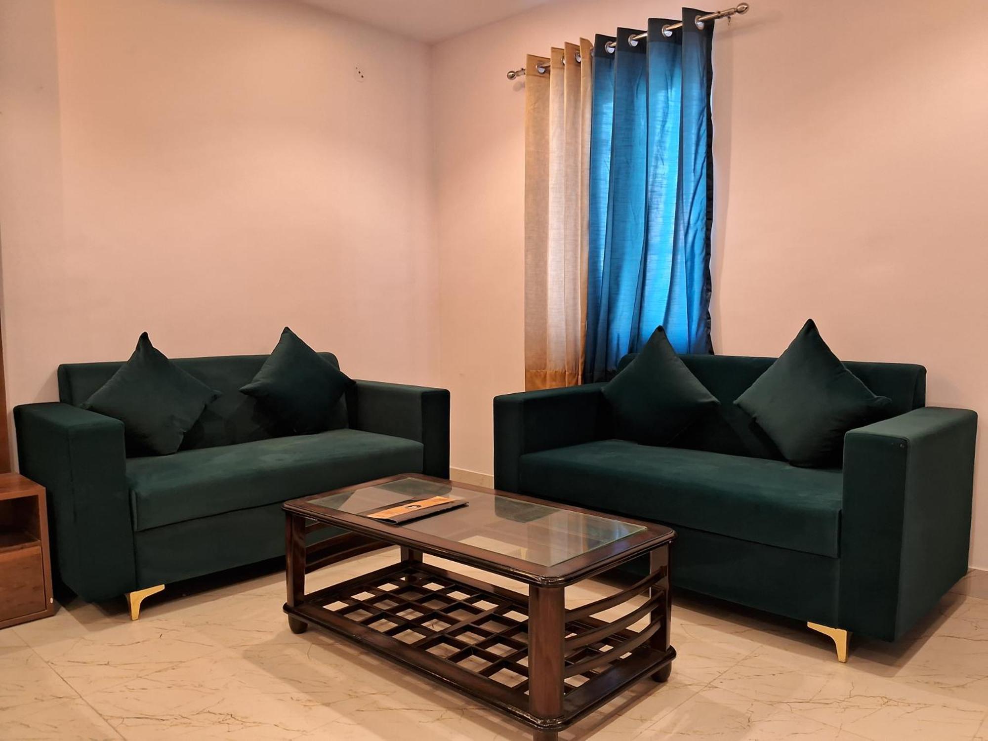 Emerald Suites Greater Noida Cameră foto